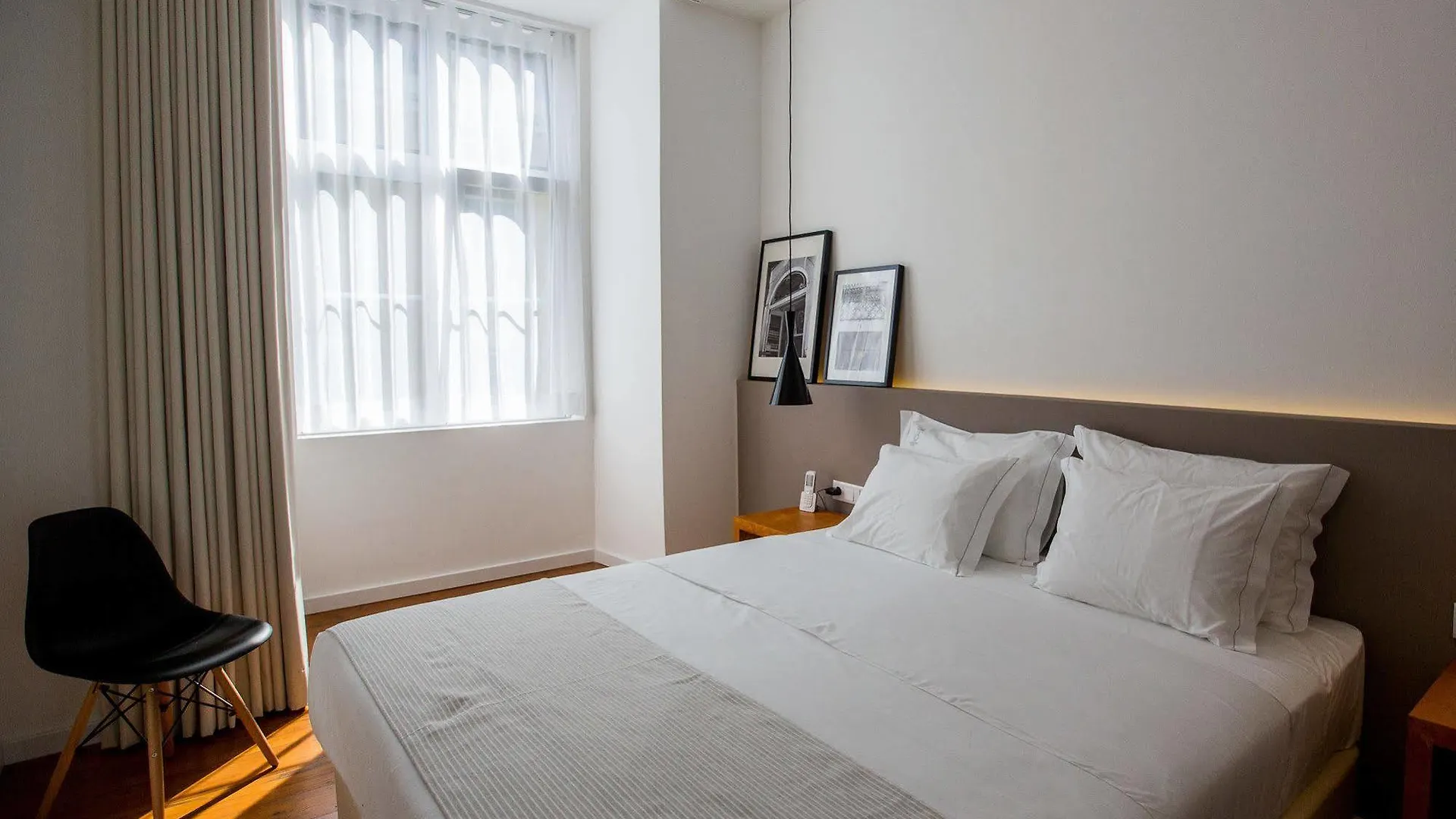 ליסבון The 8 - Downtown Suites בית הארחה