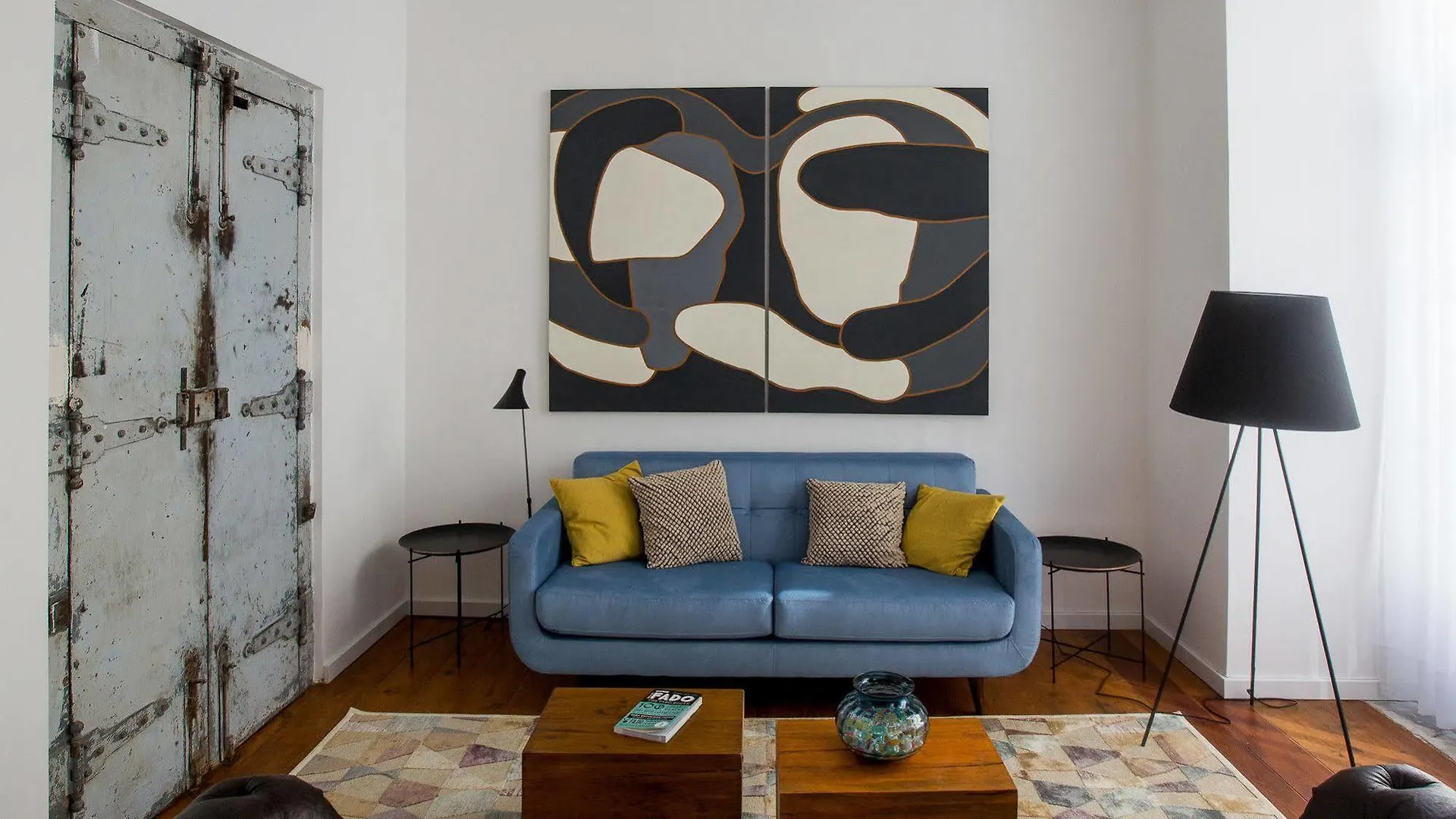 The 8 - Downtown Suites Lizbona